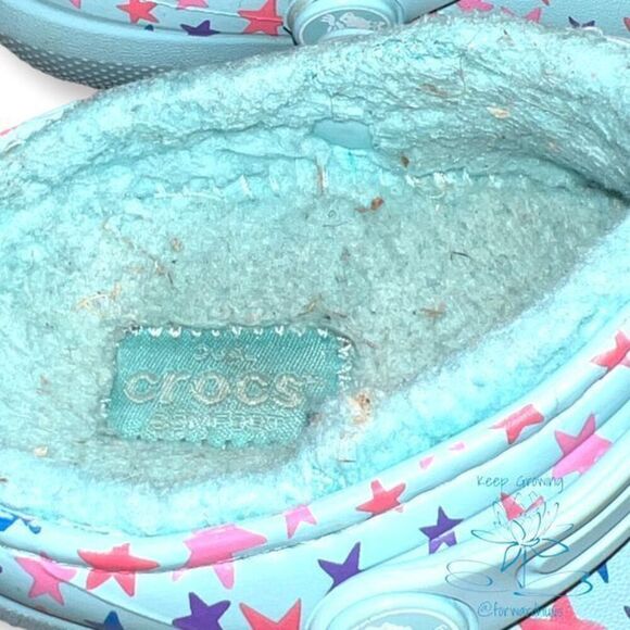 Crocs Teal Star Faux Fur Lined Clog Sandals Youth Size 9 - Picture 3 of 9